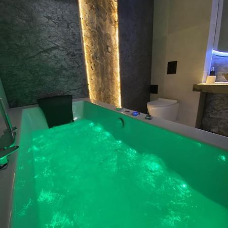 Silver Shine Jacuzzi Krakov Exteriér fotografie