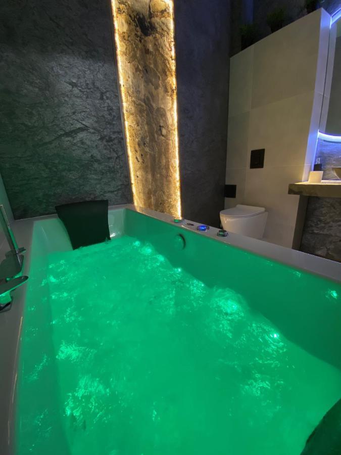 Silver Shine Jacuzzi Krakov Exteriér fotografie