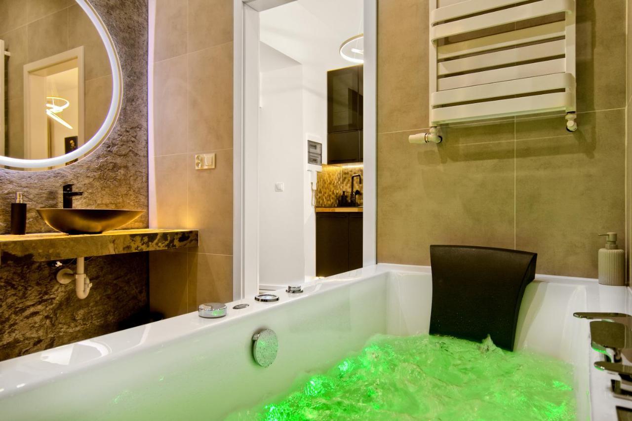 Silver Shine Jacuzzi Krakov Exteriér fotografie